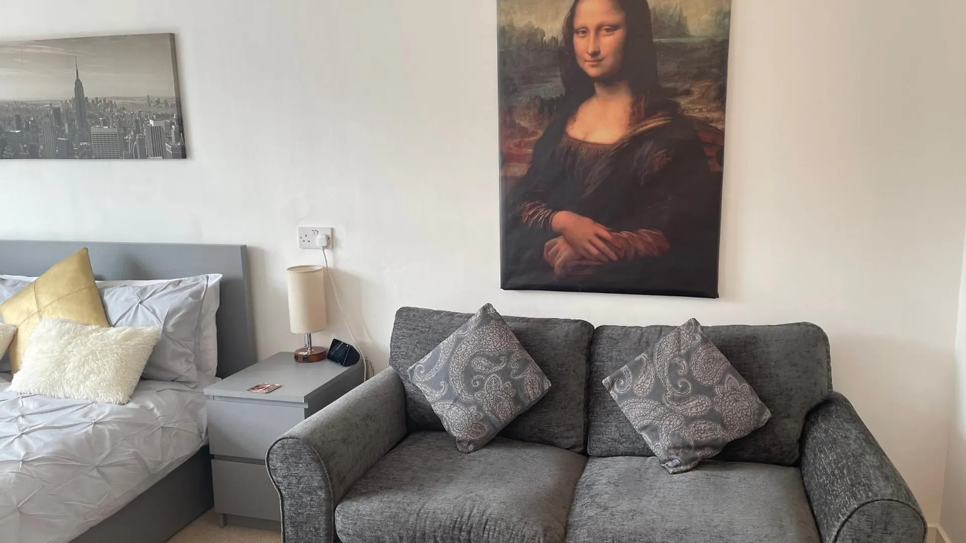 Jeans Place Watergate St Rows Near Racecourse Chester Bed & Breakfast