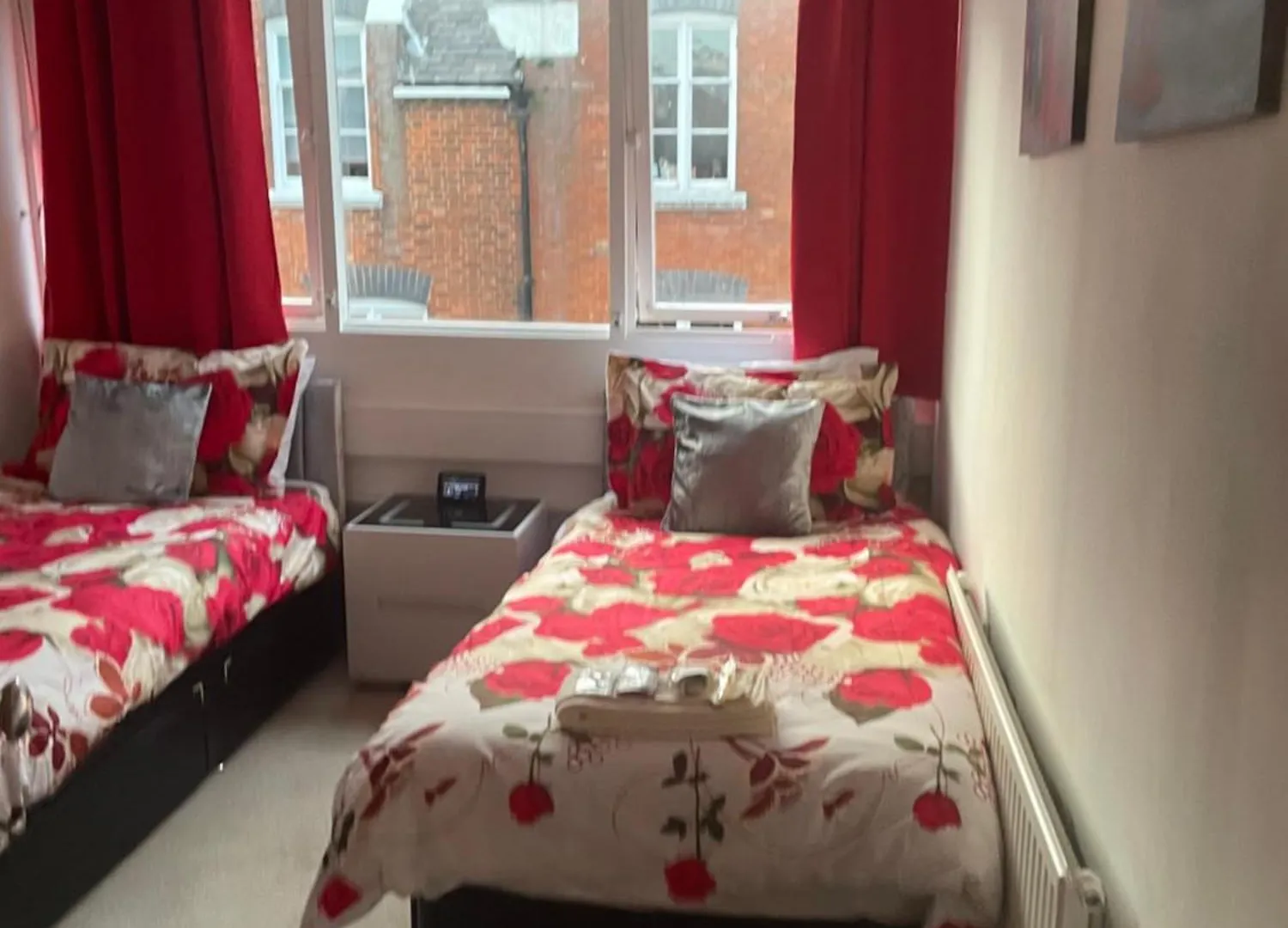 Jeans Place Watergate St Rows Near Racecourse Chester Bed & Breakfast
